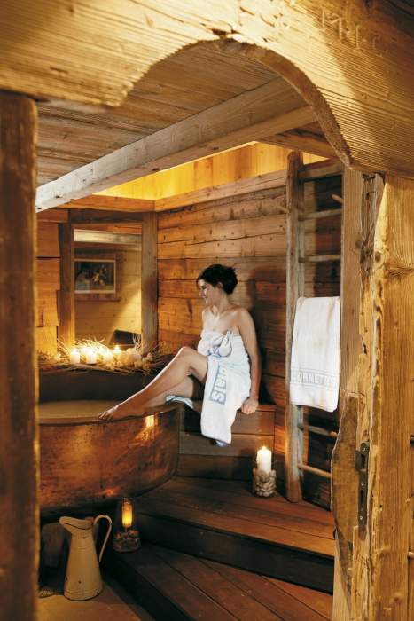 AyurOm Spa Les Cornettes Swimming Pool Massage Bath Hotel Savoie Alps Abondance
