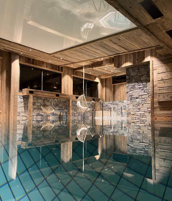 Swimming pool spa hotel les Cornettes Haute-Savoie la chapelle d'abondance relaxation AyurOm Mountain